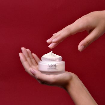 Arval Antimacula Face & Neck Cream SPF 30 cremă pentru față pentru riduri si pete - imagine 3